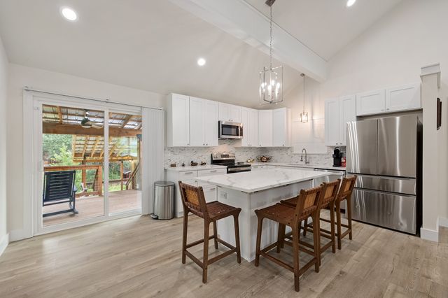 114 Ricky Road, Gun Barrel City, TX 75156