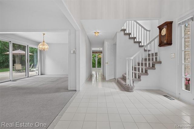3400 Wedgewood Drive, Rochester Hills, MI 48306
