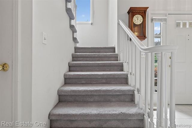 3400 Wedgewood Drive, Rochester Hills, MI 48306