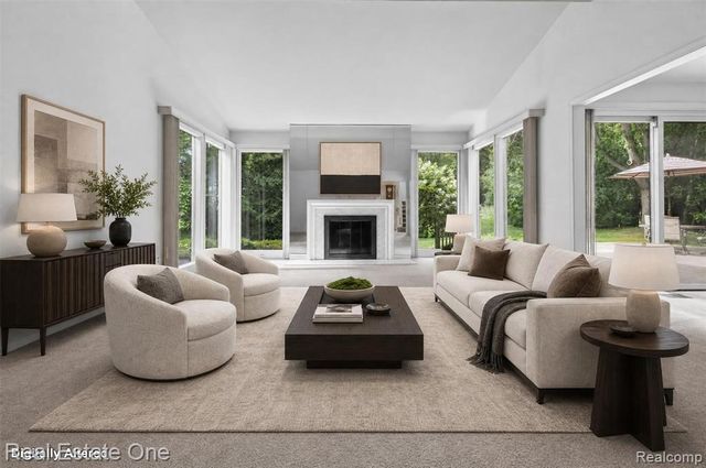 3400 Wedgewood Drive, Rochester Hills, MI 48306