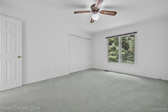 3400 Wedgewood Drive, Rochester Hills, MI 48306