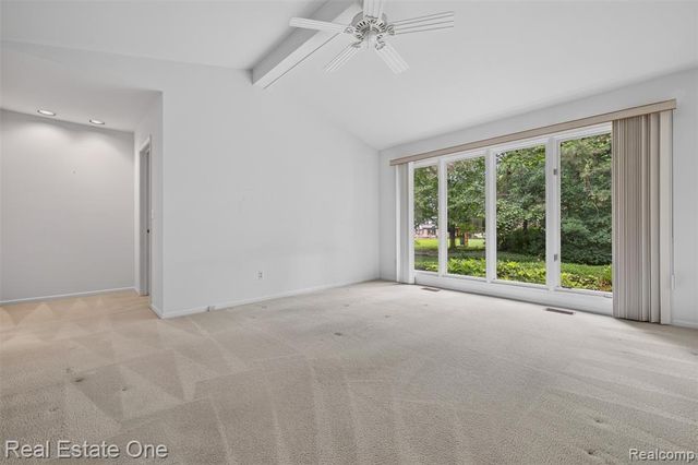 3400 Wedgewood Drive, Rochester Hills, MI 48306