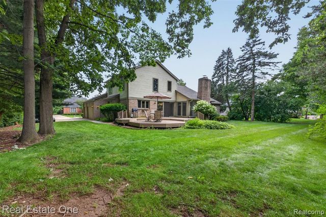 3400 Wedgewood Drive, Rochester Hills, MI 48306