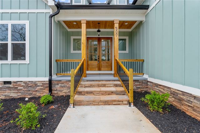 507 Lariat Loop, Seneca, SC 29672