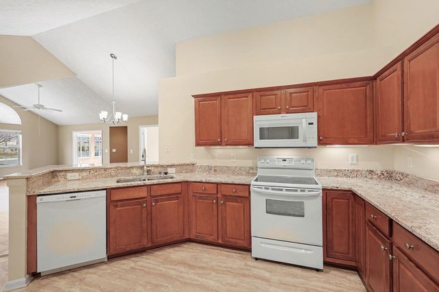 9201 Royal Oak Lane, Union, KY 41091