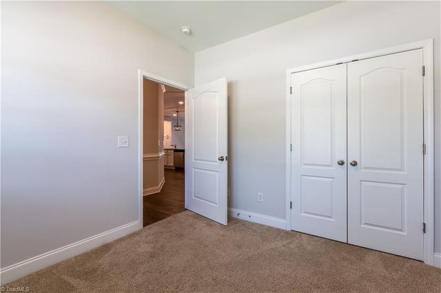 1678 Coopers Hawk Drive, Kernersville, NC 27284