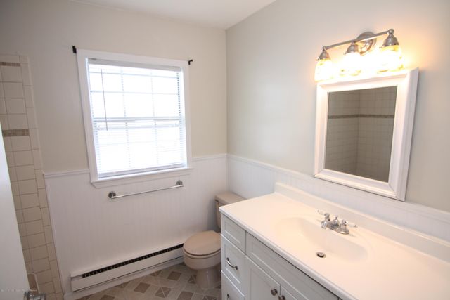 463D Portsmouth Drive 1004, Lakewood, NJ 08701