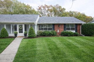 463D Portsmouth Drive 1004, Lakewood, NJ 08701