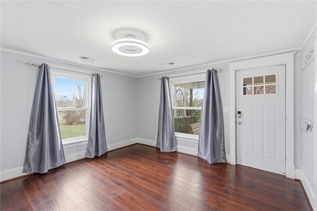 202 NW Yennie Street, Grain Valley, MO 64029