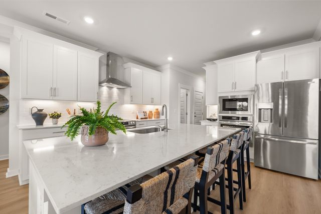2135 Daniel Johnson Way, Clarksville, TN 37043