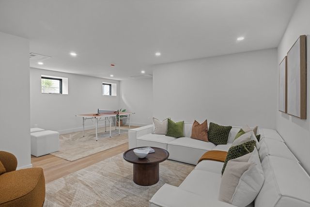 27-29 Dartmouth St 1, Arlington, MA 02474