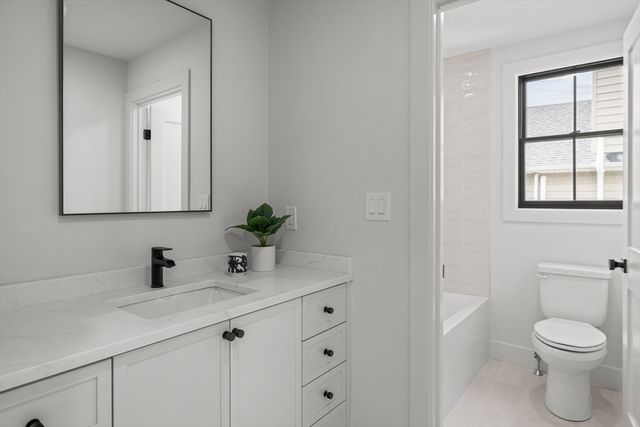 27-29 Dartmouth St 1, Arlington, MA 02474