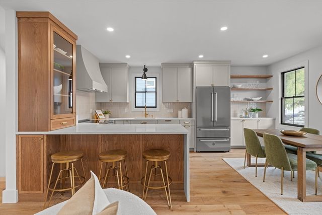 27-29 Dartmouth St 1, Arlington, MA 02474