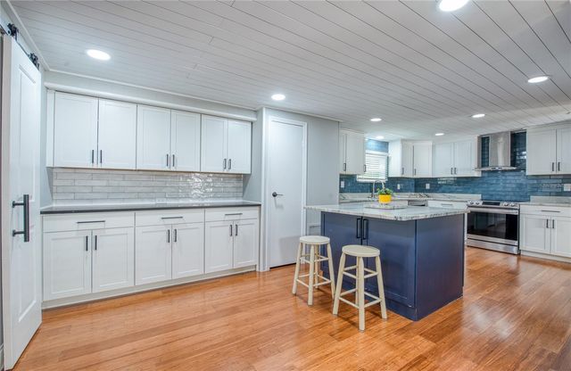 407 DOLPHIN DRIVE S, Oldsmar, FL 34677