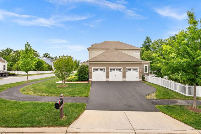 41953 PADDOCK GATE PL, Ashburn, VA 20148