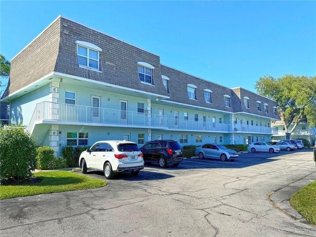 1901 Indian River Boulevard 104C, Vero Beach, FL 32960