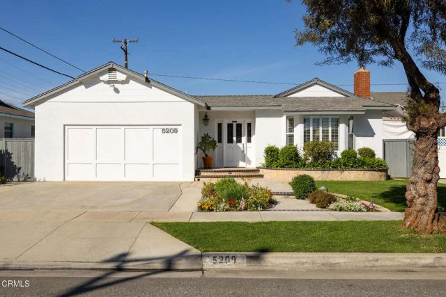 5209 Knoxville Avenue, Lakewood, CA 90713