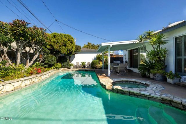 5209 Knoxville Avenue, Lakewood, CA 90713