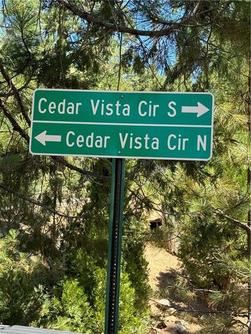 8 N Cedar Vista Circle N, Bass Lake, CA 93604