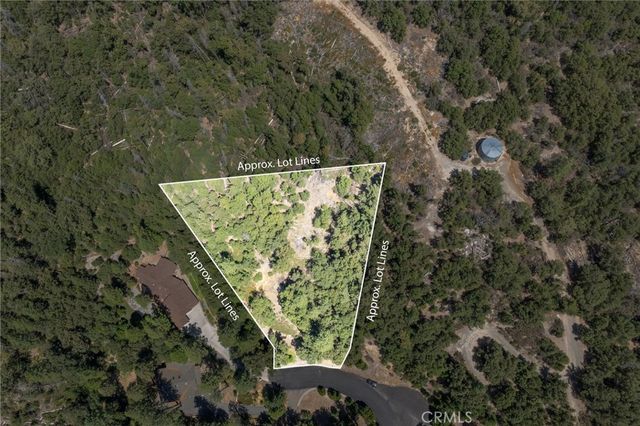 8 N Cedar Vista Circle N, Bass Lake, CA 93604