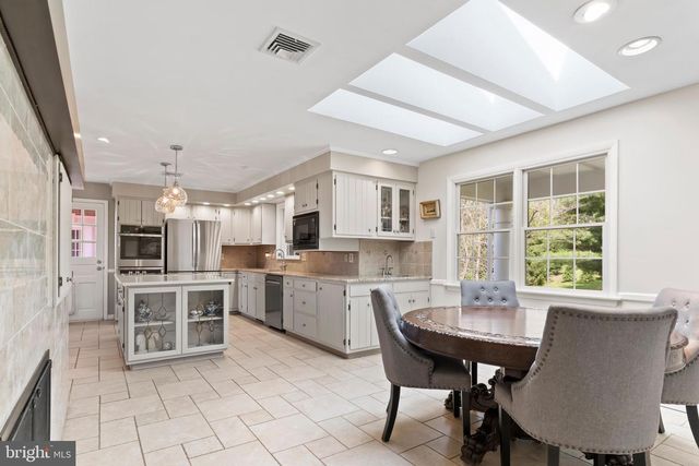3428 LISBURN RD, Mechanicsburg, PA 17055