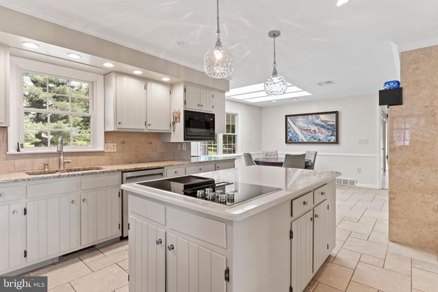 3428 LISBURN RD, Mechanicsburg, PA 17055