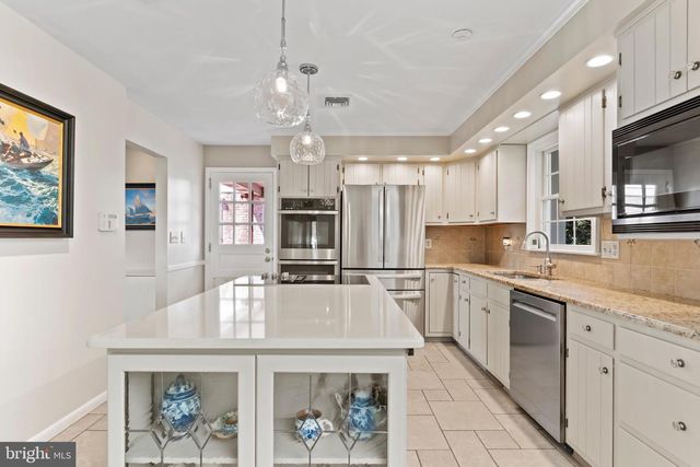 3428 LISBURN RD, Mechanicsburg, PA 17055