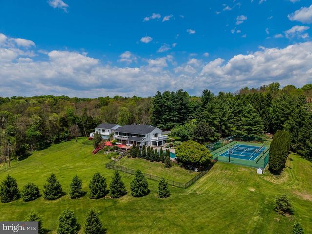 3428 LISBURN RD, Mechanicsburg, PA 17055