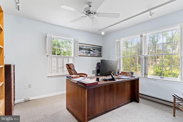3428 LISBURN RD, Mechanicsburg, PA 17055