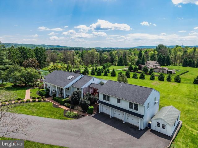 3428 LISBURN RD, Mechanicsburg, PA 17055