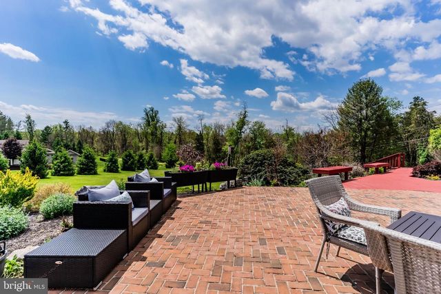 3428 LISBURN RD, Mechanicsburg, PA 17055