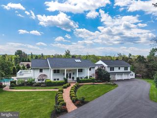 3428 LISBURN RD, Mechanicsburg, PA 17055