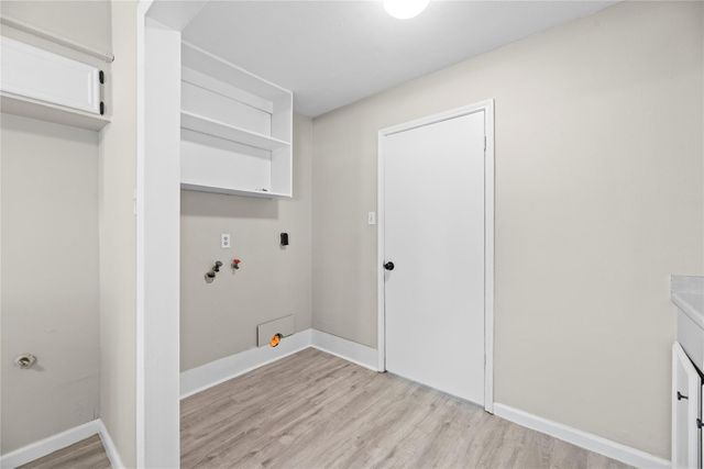 12211 Pine Knoll Drive, Houston, TX 77099