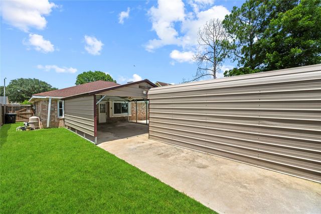 12211 Pine Knoll Drive, Houston, TX 77099