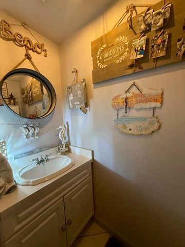 11435 NW 41st St, Sunrise, FL 33323