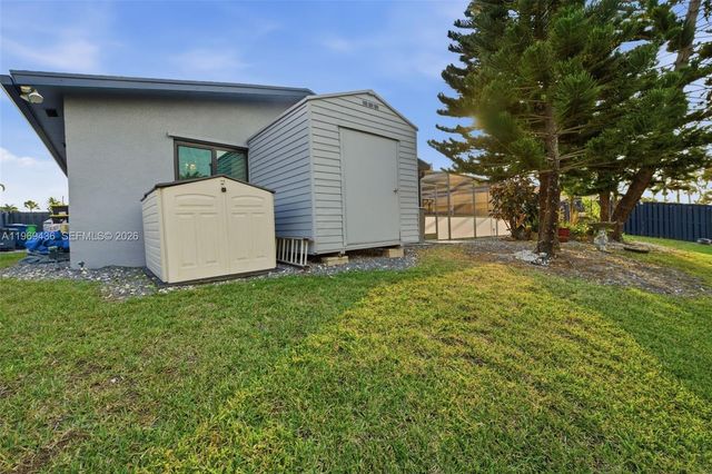 11435 NW 41st St, Sunrise, FL 33323