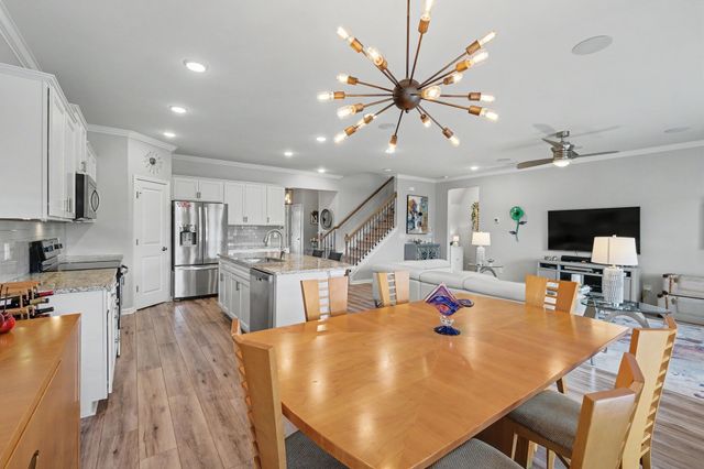 2925 Hen Brook Dr, Columbia, TN 38401