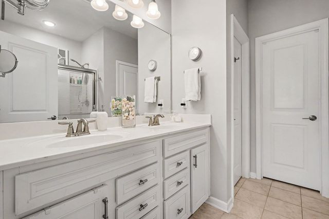 2925 Hen Brook Dr, Columbia, TN 38401