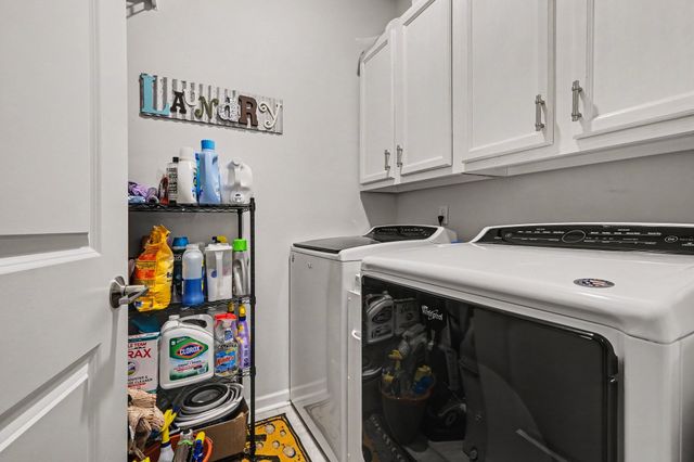 2925 Hen Brook Dr, Columbia, TN 38401