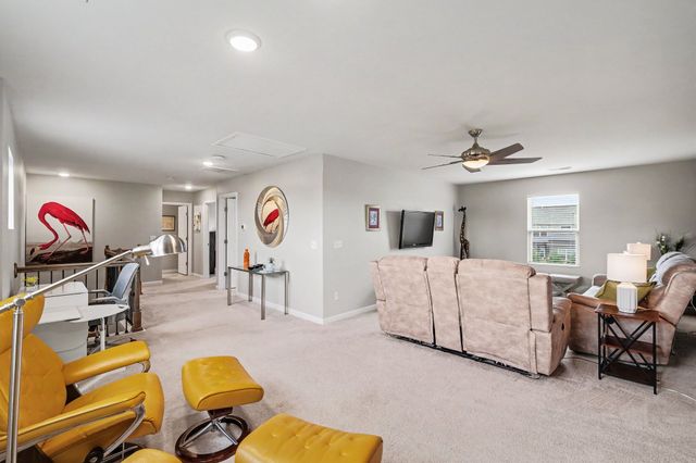 2925 Hen Brook Dr, Columbia, TN 38401