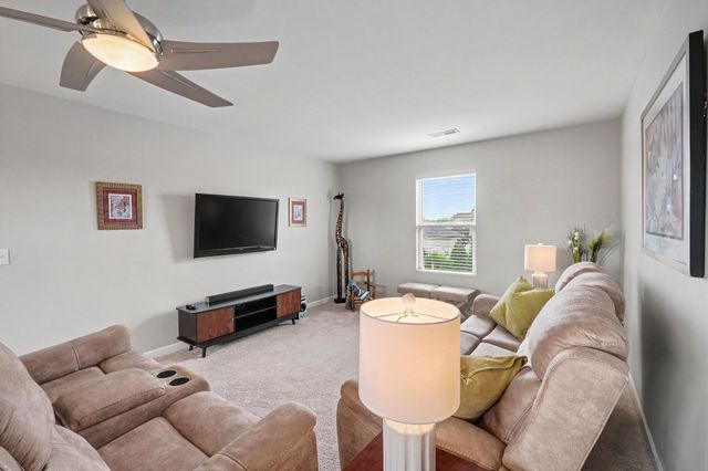 2925 Hen Brook Dr, Columbia, TN 38401