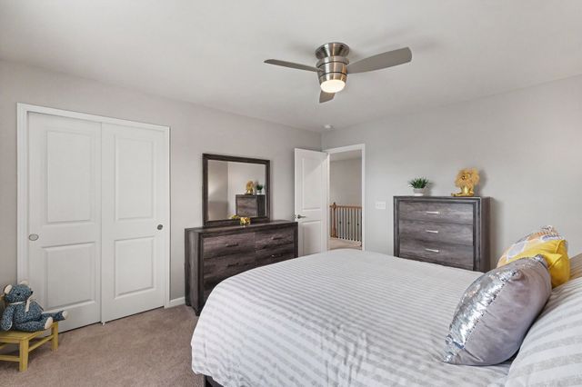 2925 Hen Brook Dr, Columbia, TN 38401