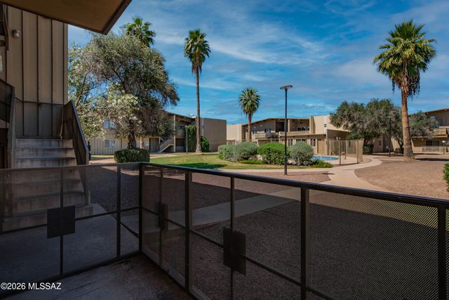 2525 N Alvernon Way Unit B1, Tucson, AZ 85712