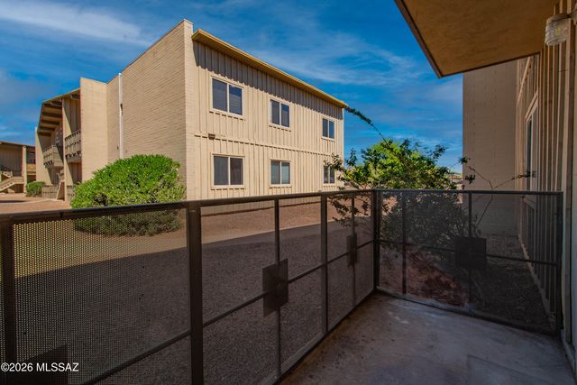 2525 N Alvernon Way Unit B1, Tucson, AZ 85712