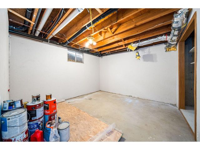 6541 Saint Vrain Rd, Longmont, CO 80503