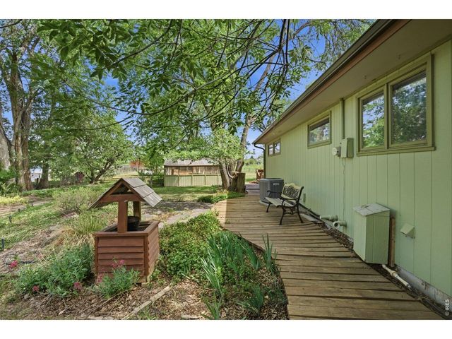 6541 Saint Vrain Rd, Longmont, CO 80503