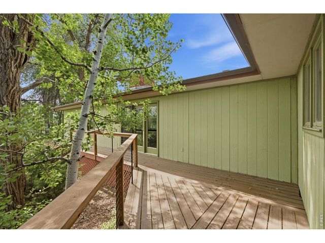 6541 Saint Vrain Rd, Longmont, CO 80503