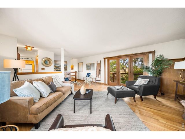 6541 Saint Vrain Rd, Longmont, CO 80503