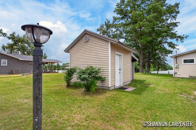 3741 E Shore Drive, Weidman, MI 48893