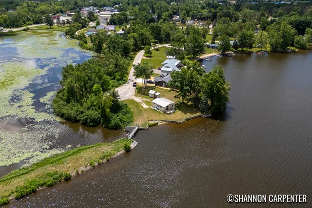 3741 E Shore Drive, Weidman, MI 48893